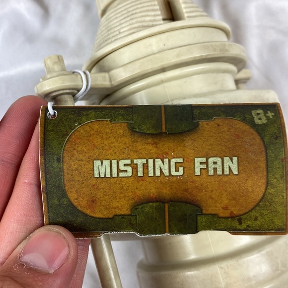 Star Wars Galaxy’s Edge Personal Misting Fan - Picture 3 of 10